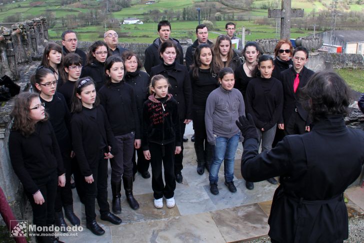 Homenaje a Álvaro Cunqueiro
Coro de la escuela de música
