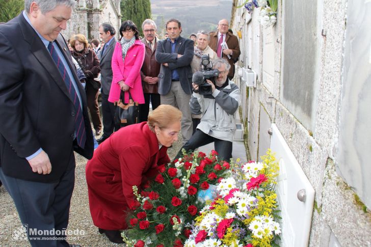 Homenaje a Álvaro Cunqueiro
Ofrenda floral
