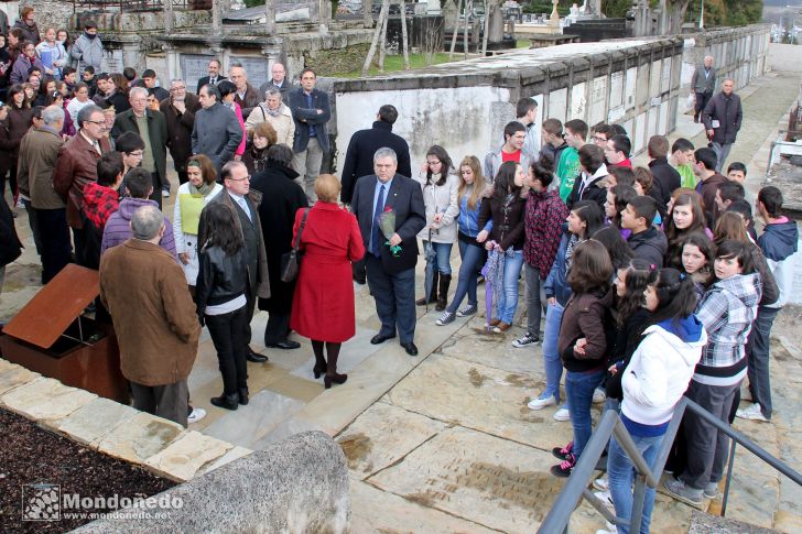 Homenaje a Álvaro Cunqueiro
En el cementerio
